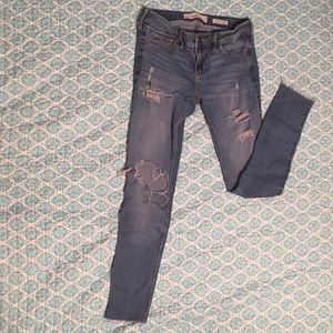 Low rise super skinny W26 L28